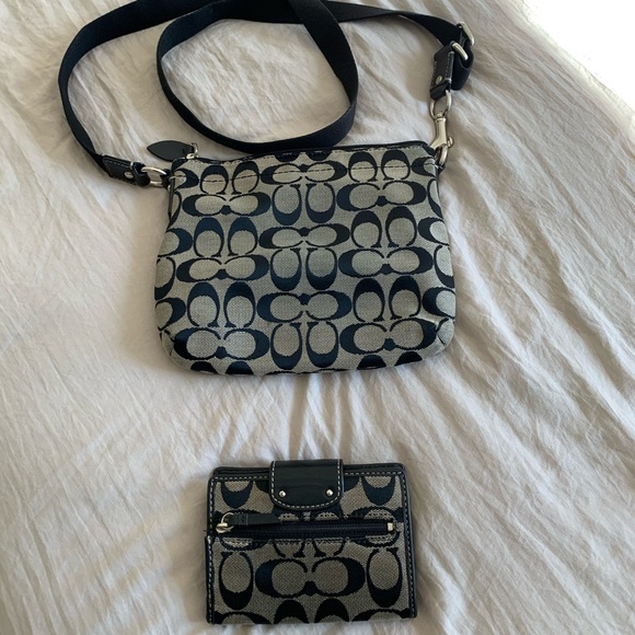Coach crossbody and wallet - Picture 2 of 6